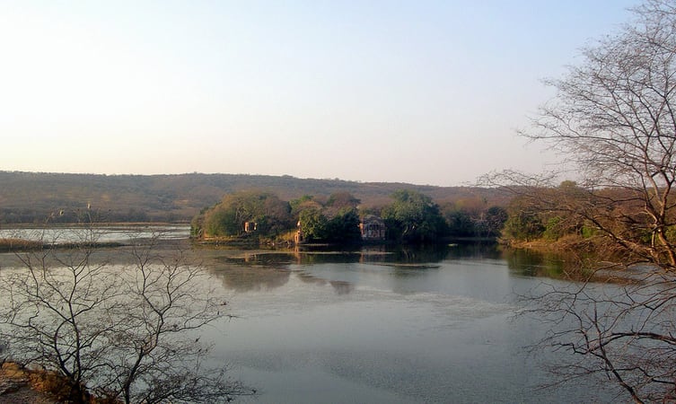 RAJ BAGH TALAO